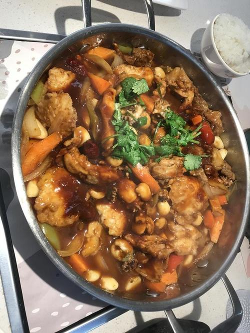 一人份小燜鍋 慢節(jié)奏里的商機，真的能跑通嗎？